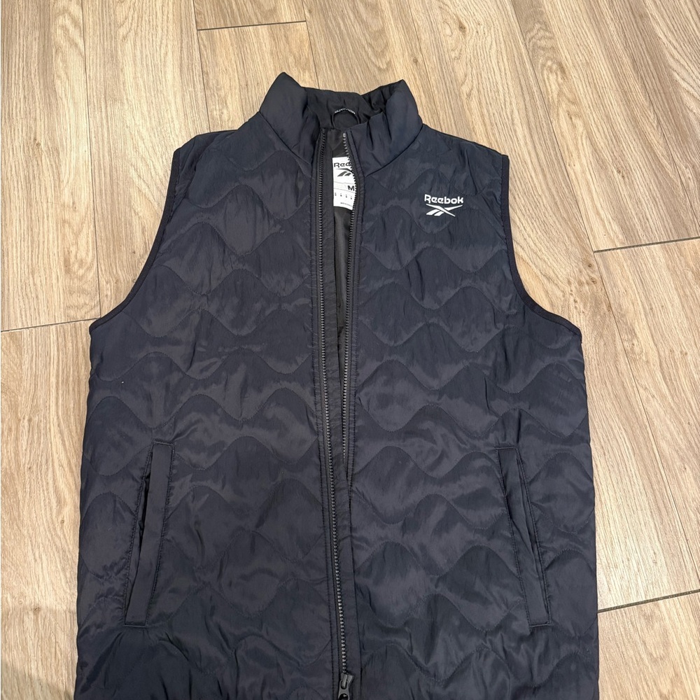 Reebok Men's Dark Quilted Vest